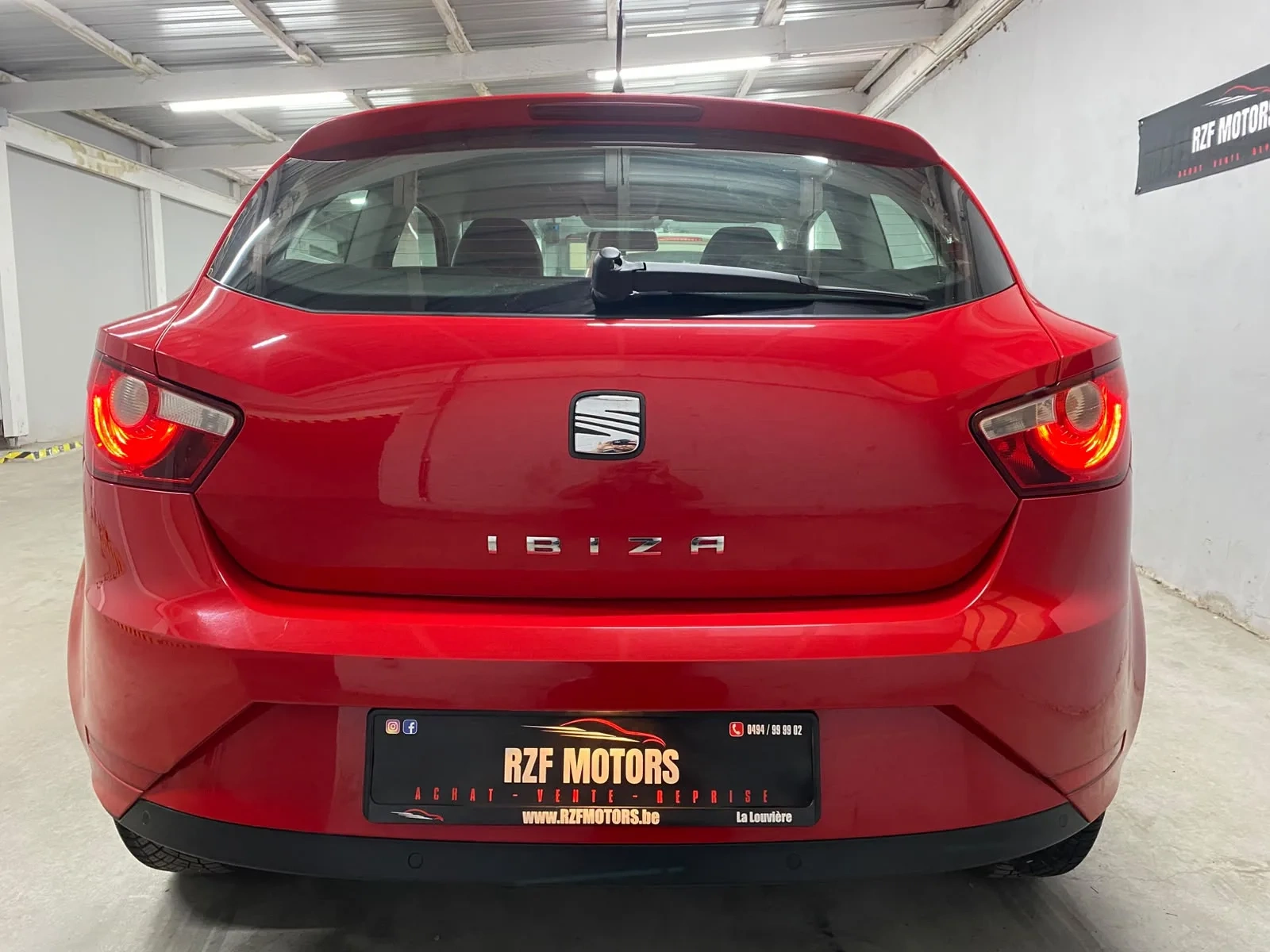 Vue 5 — Véhicule d’occasion SEAT Ibiza Style 2013