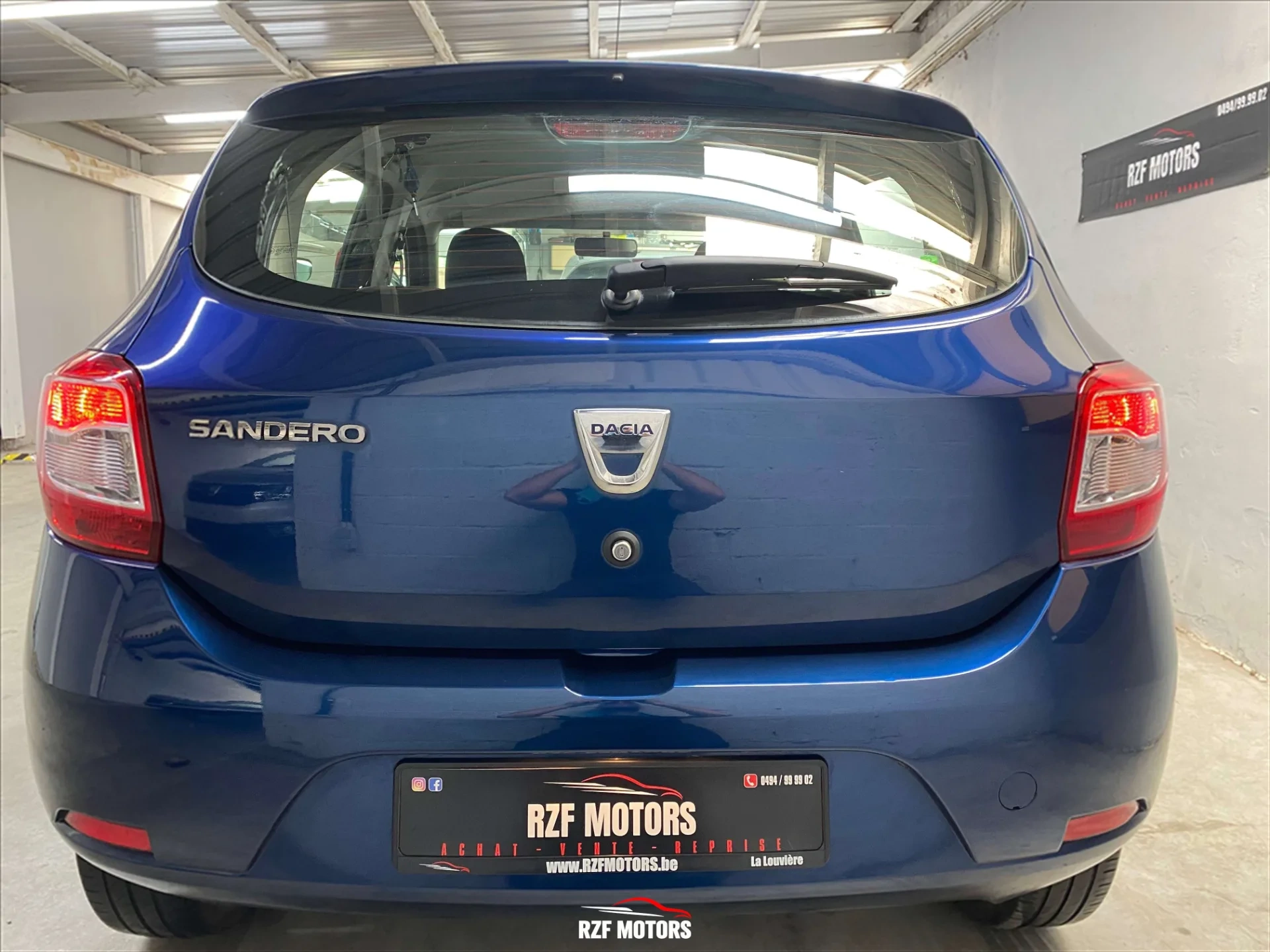 Vue 5 — Véhicule d’occasion Dacia Sandero Celebration 2015