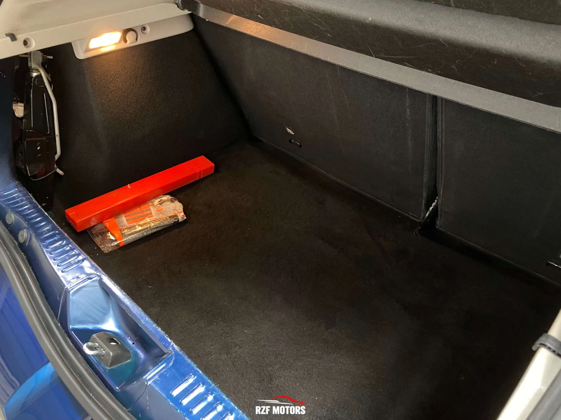 Vue 18 — Véhicule d’occasion Dacia Sandero Celebration 2015